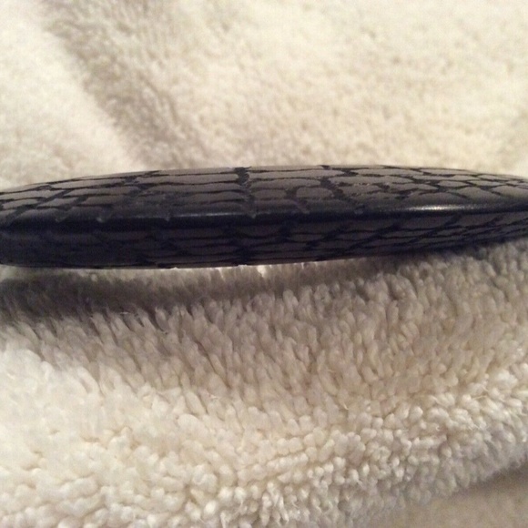 Patricia Von Musulin ebony carved alligator bangle bracelet beautiful - Picture 4 of 4